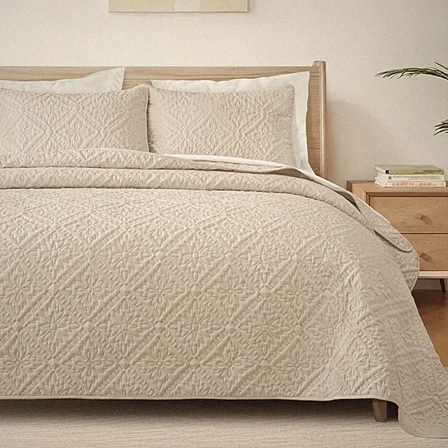 Exclusivo Mezcla King Quilt Set - Lightweight Soft Bedspread Coverlet