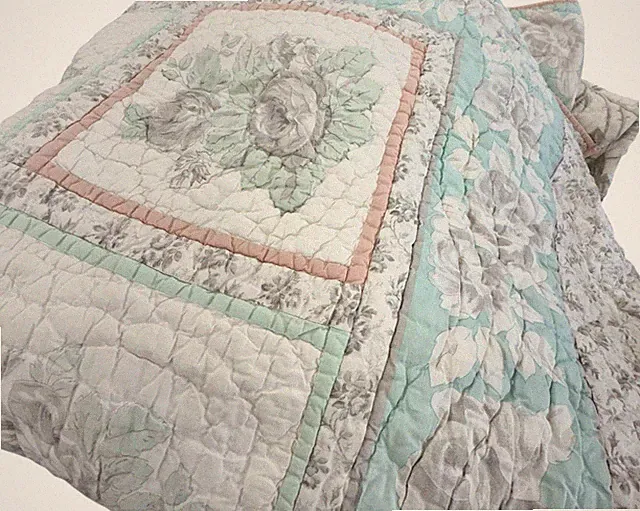 Floral Patchwork Quilt comforter Queen Rose Pink Shabby Reversible Bedspread